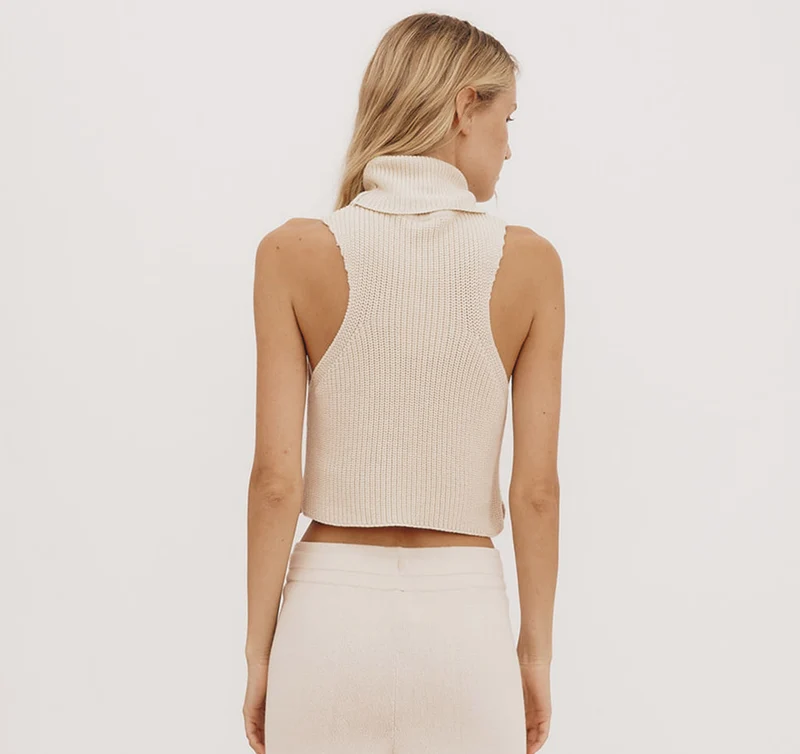 True Knit Sleeveless Turtleneck