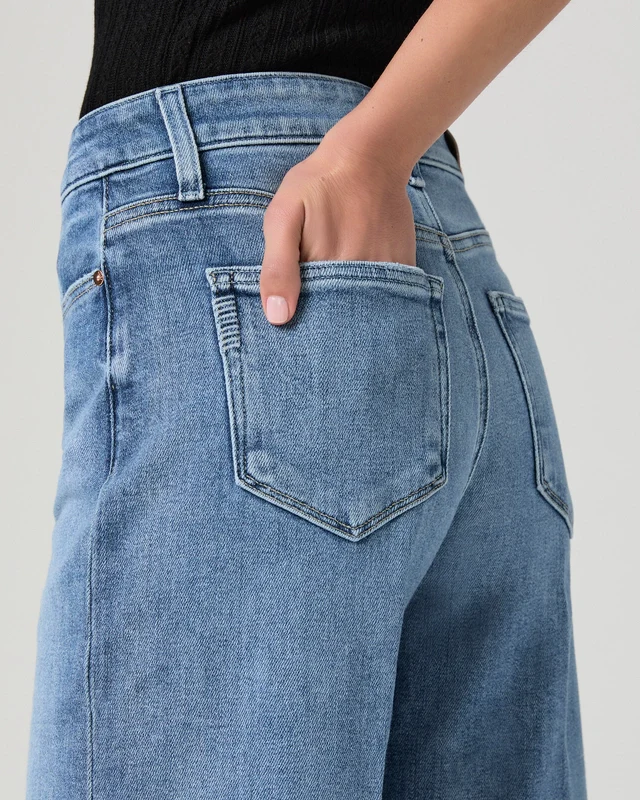 Anessa 31" Raw Hem Showtime