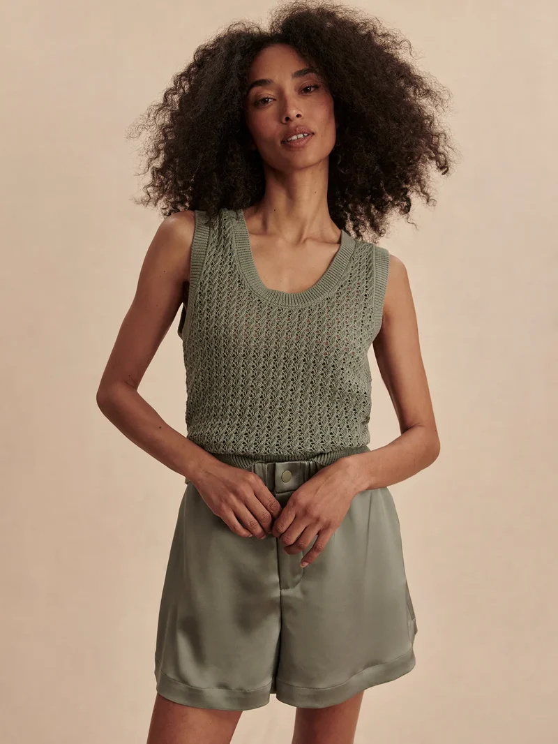 Sarka High Rise Short Gravity Sage