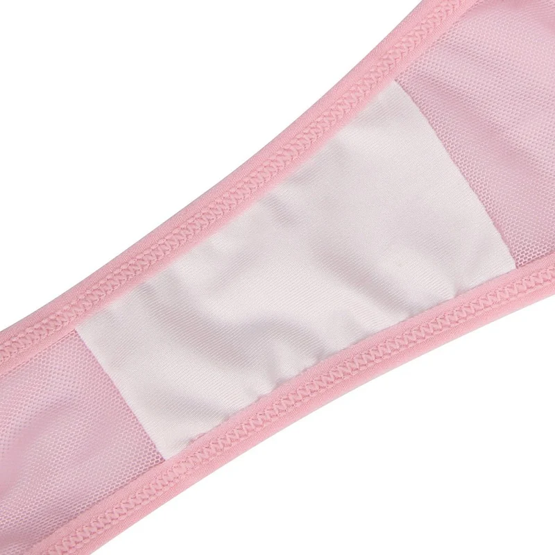 Babydoll aus rosafarbenem Mesh mit digitalem Spitzendruck, Schlitz vorne und passendem bedrucktem Höschen