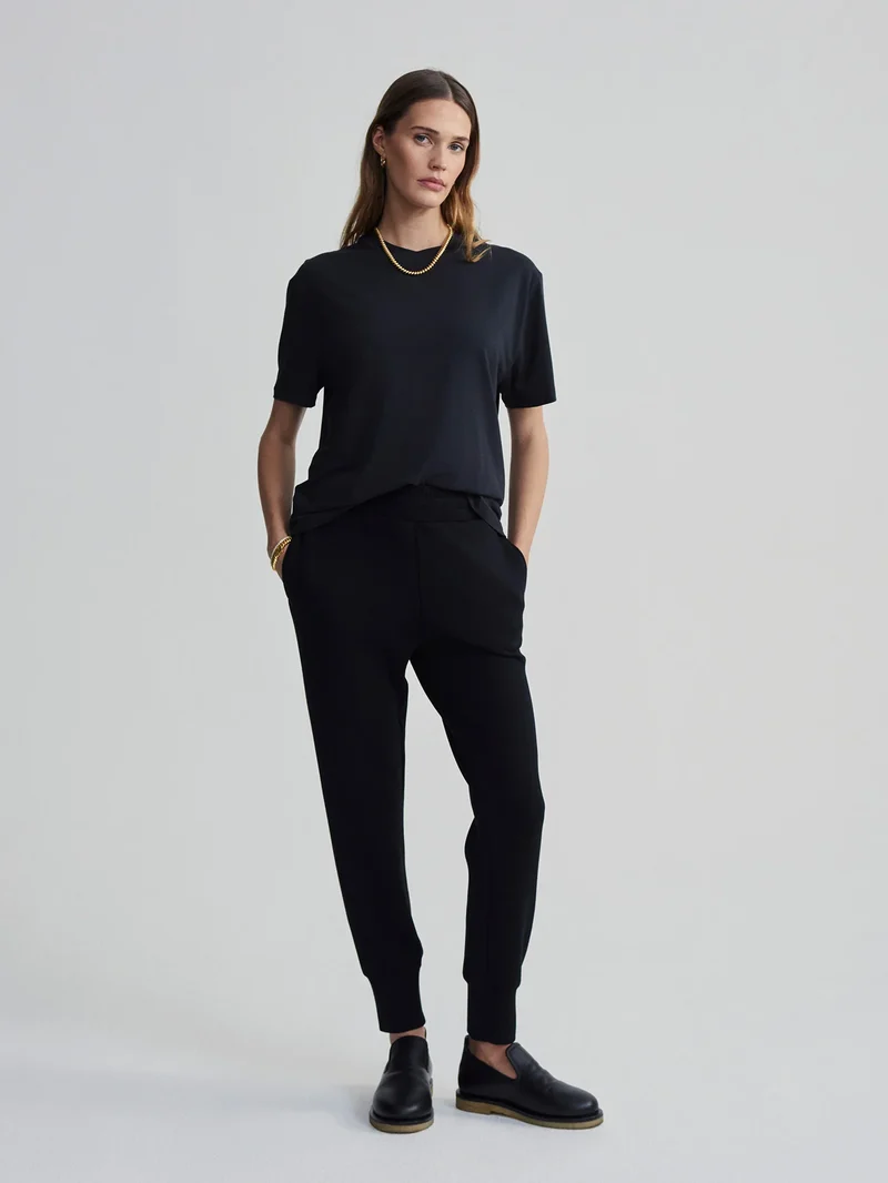 Leighton Boyfriend Tee Black