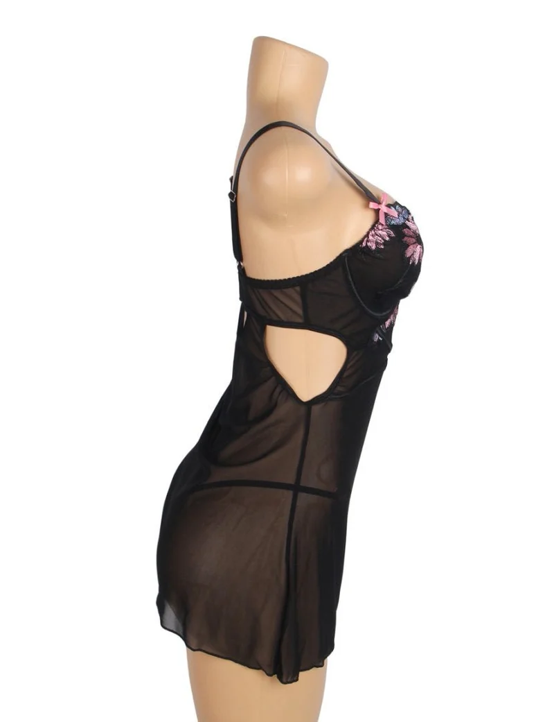 Schwarzes Babydoll aus Netzstoff mit Blumenstickerei, Bügel-BH, Knopfverschluss hinten, Schleifenverzierungen und passendem T-Shirt-Set