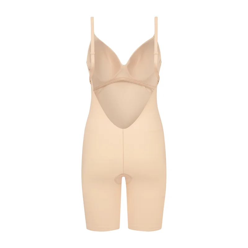 ByeBra – Shapewear mit tiefem Rückenausschnitt (leichte Stütze), kurzer, beigefarbener Body mit tiefem Rückenausschnitt