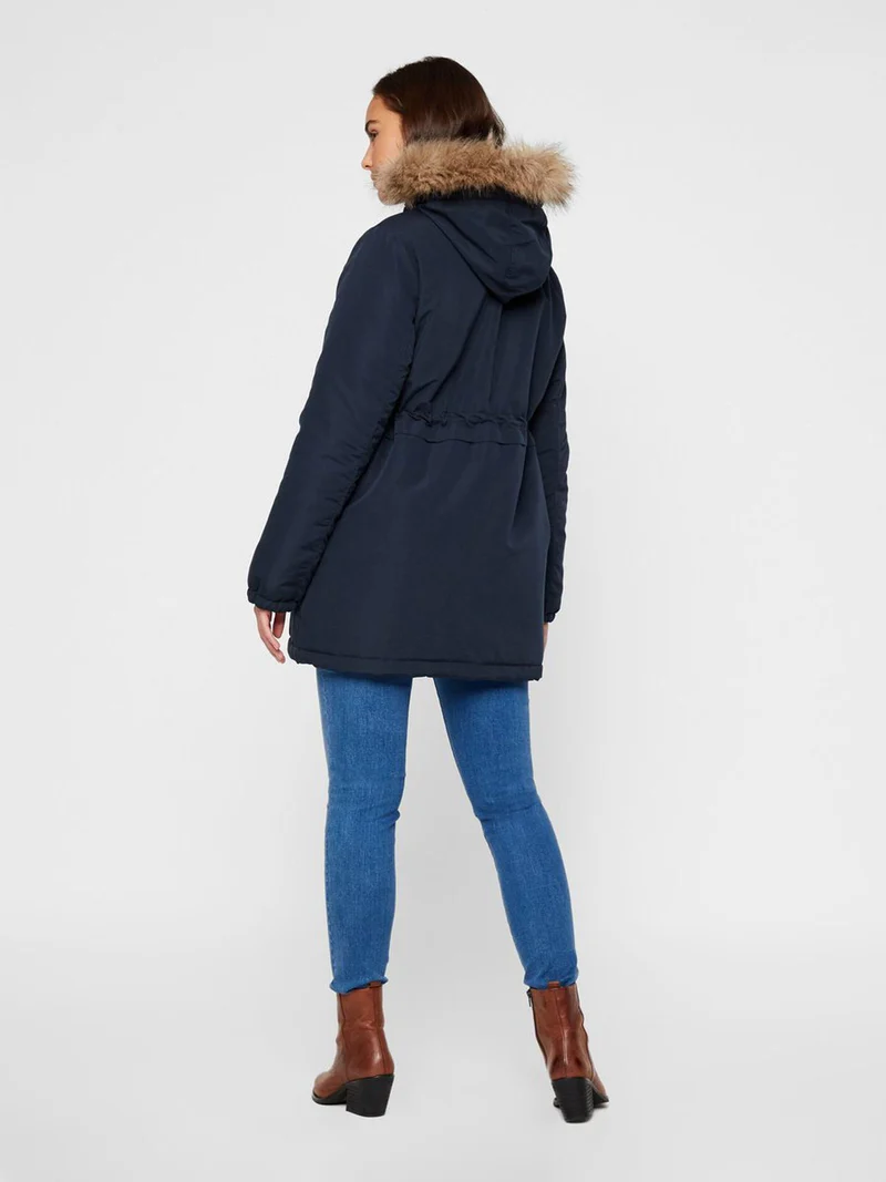 Mamalicious Vente Parka-Jacke – Jessa – Marineblauer Blazer
