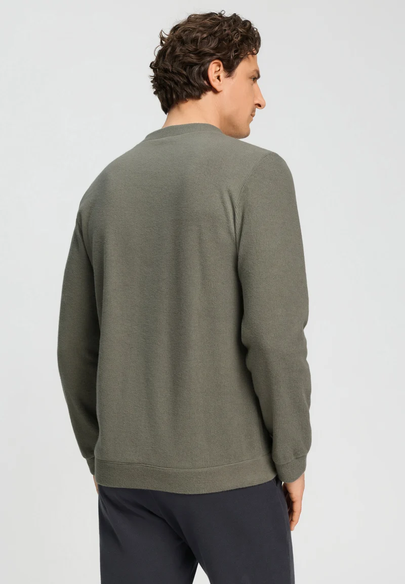Travelwear Pullover | smokey olive 075927-072789