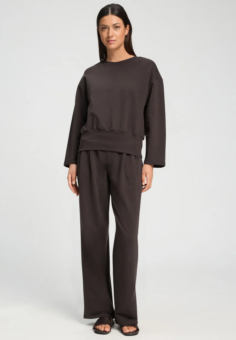 Natural Living Sweatshirt | dark mocha 078934-072185