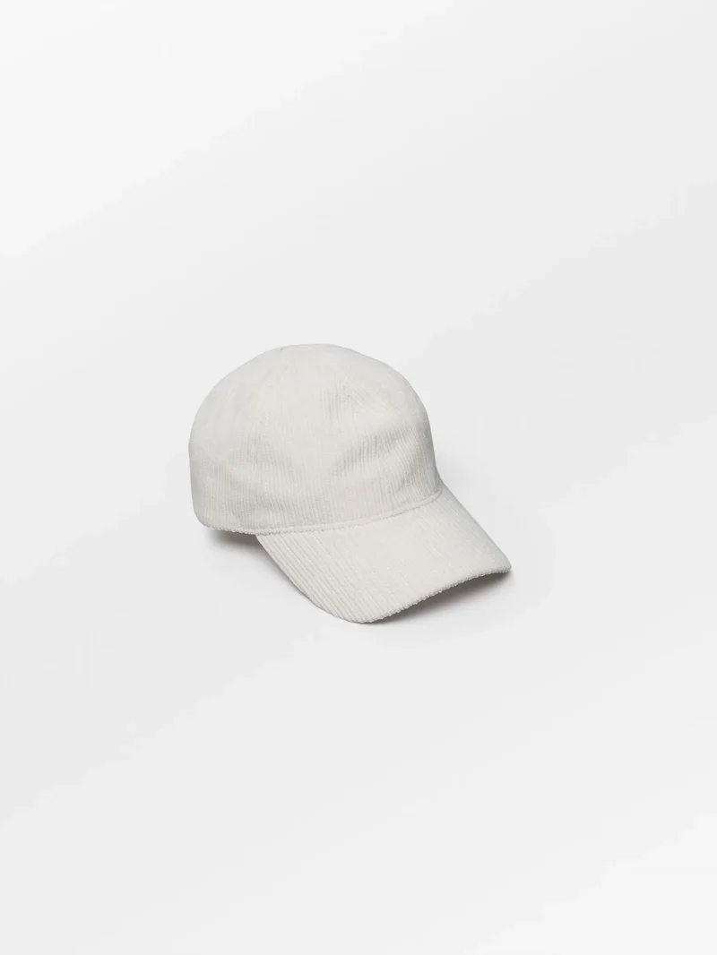 Malvi Cap Off White