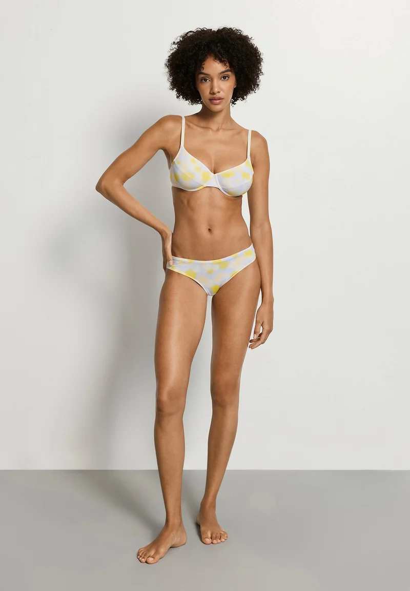 Monea Mini Briefs | soft spring forms 070799-073077