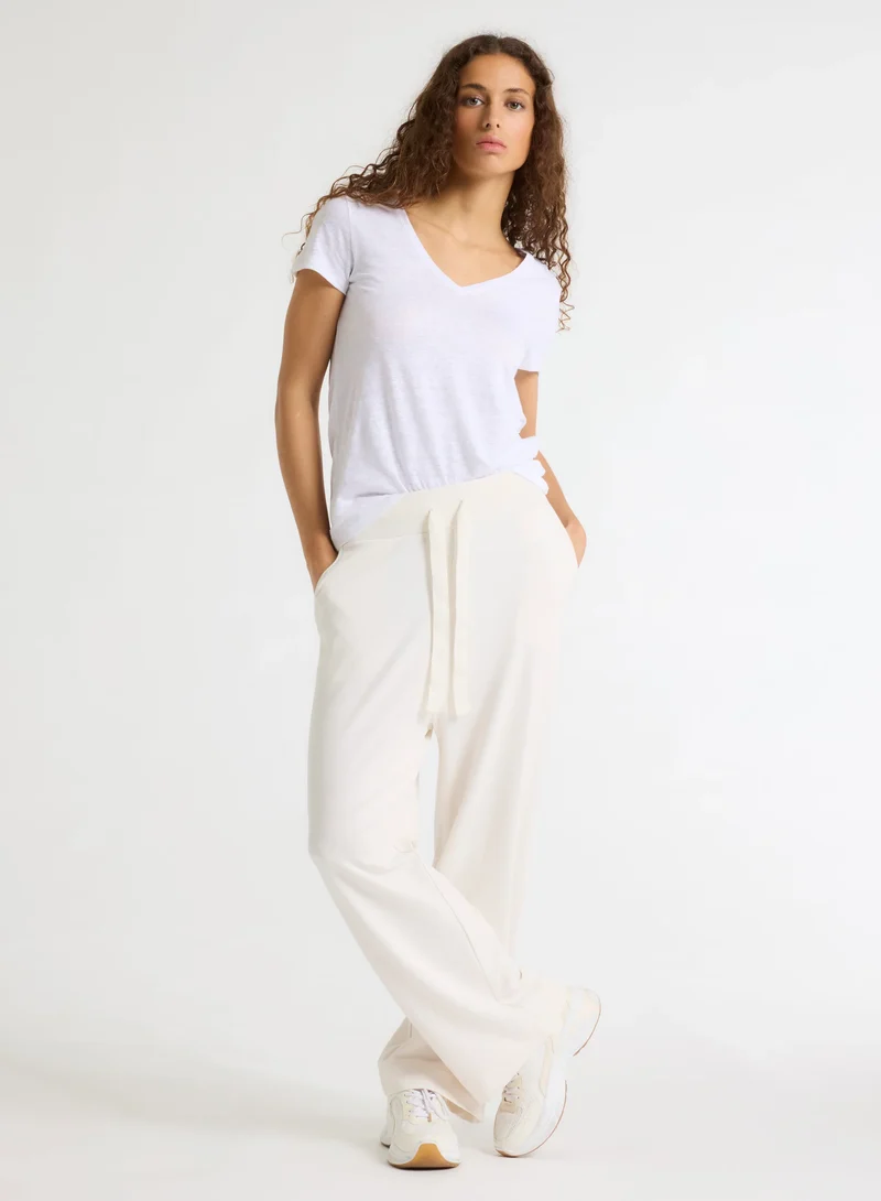 V-Neck Linen Tee White