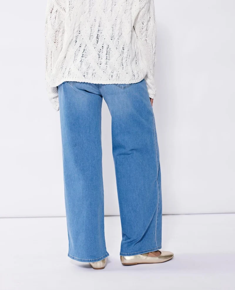 White Crew Chunky Jumper CO601L