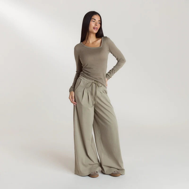 Pleated Wide-Leg Trousers - Thyme