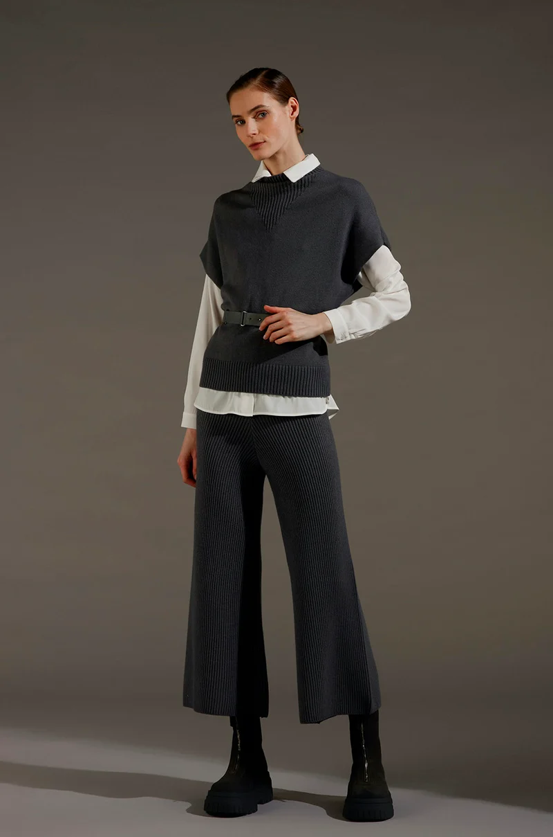 Charcoal Sleeveless Mock Pullover