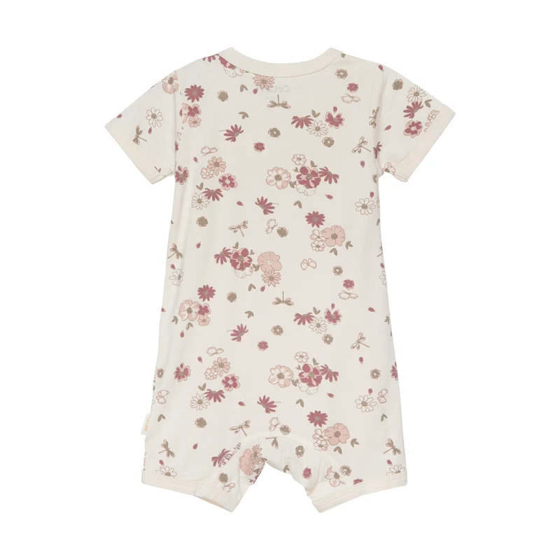 Celavi Jumpsuit mit kurzen Ärmeln und Beinen – Blumen – Rose Cloud