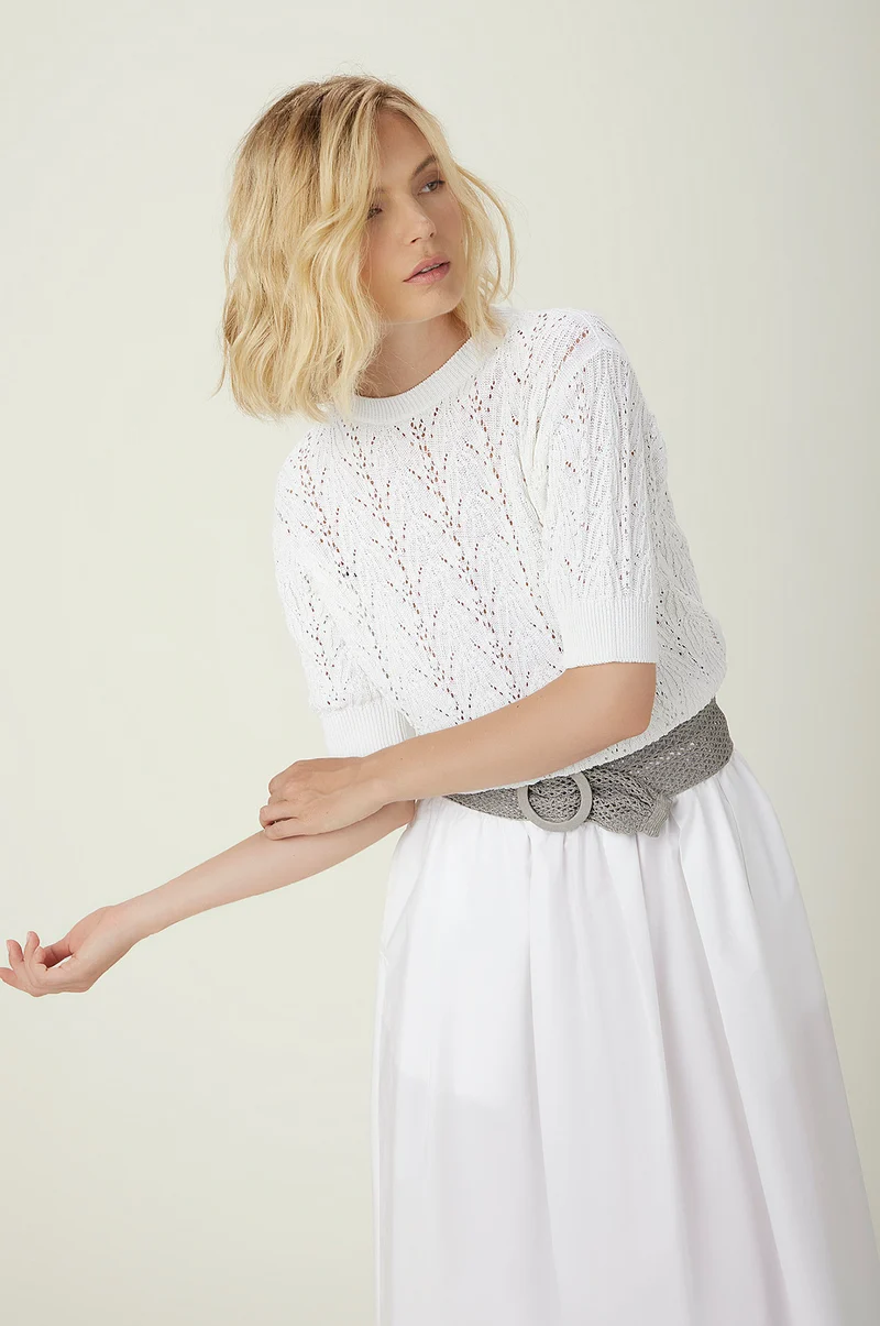 White Pullover