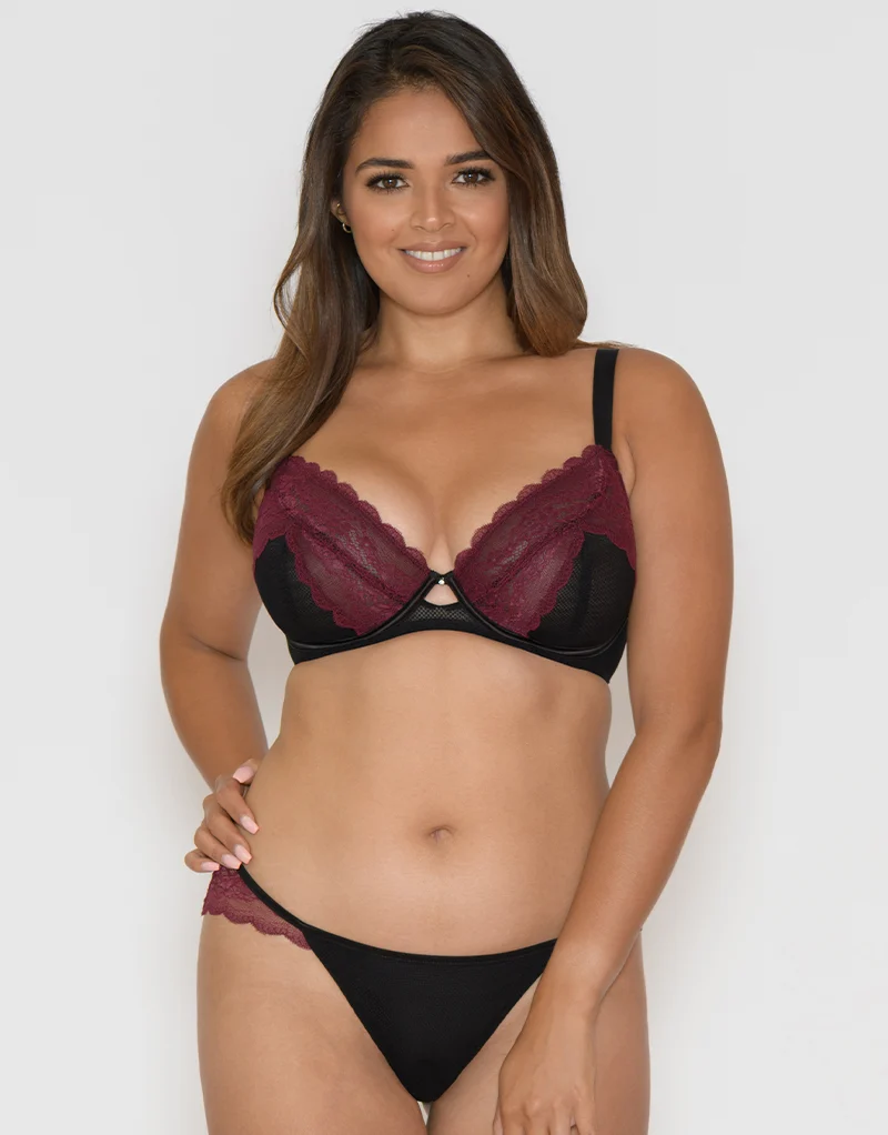 Curvy Kate In Love with Lace Plunge Bra Black/Wine