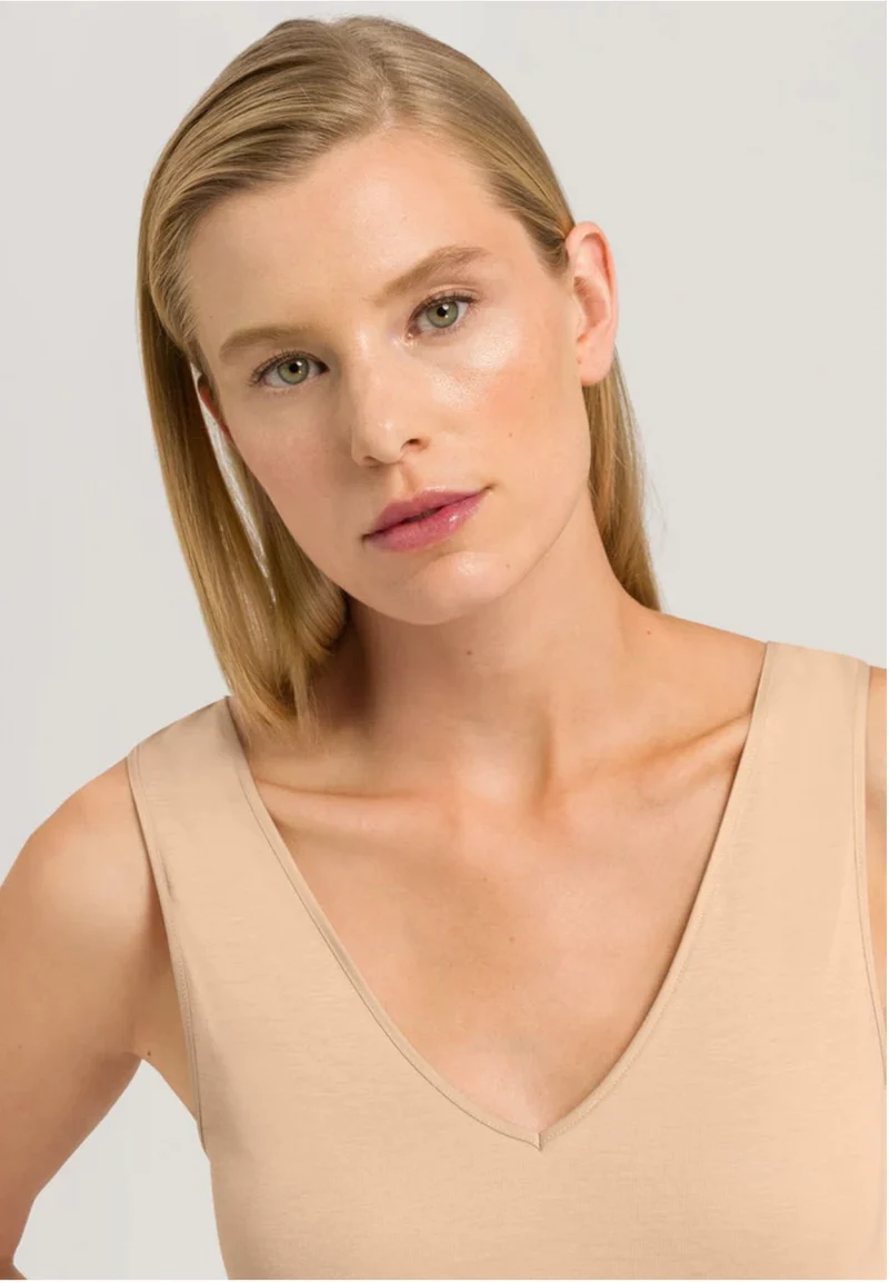 Cotton Seamless V-Neck Tank Top Beige