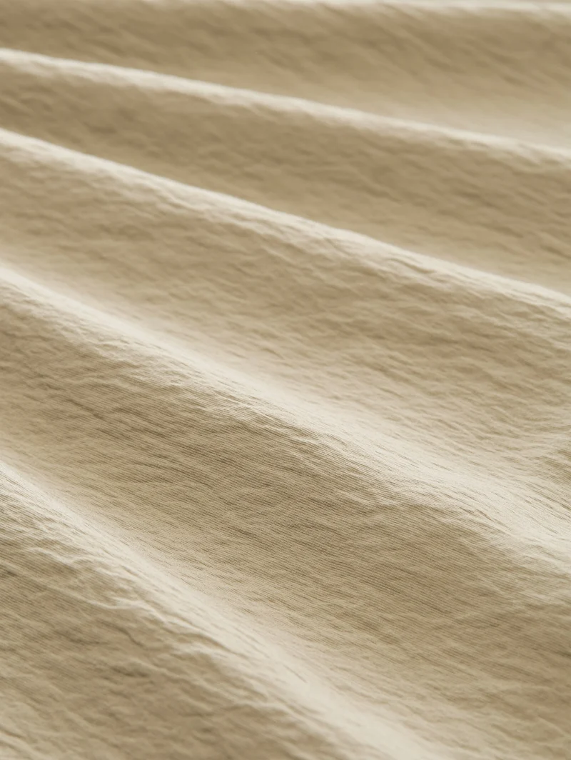 Kleid mit V-Ausschnitt