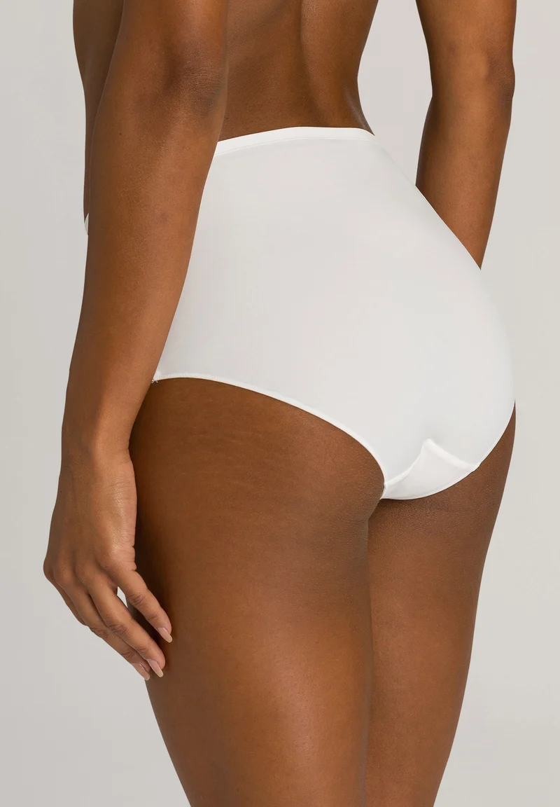 Allure Maxi Briefs | off white 071722-070102
