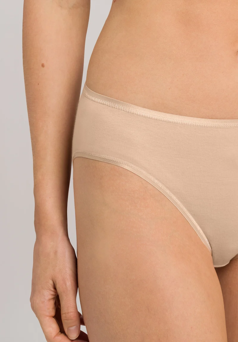Cotton Seamless Midi Briefs | beige 071626-070274