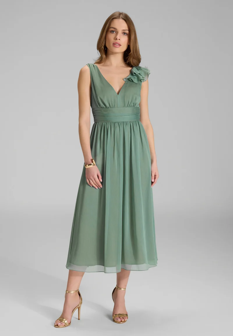 Cocktailkleid aus Crinkle Chiffon mit Volant Detail