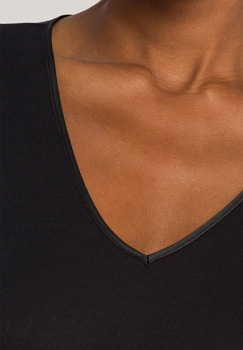 Cotton Seamless S/SLV Shirt | black 071603-070019