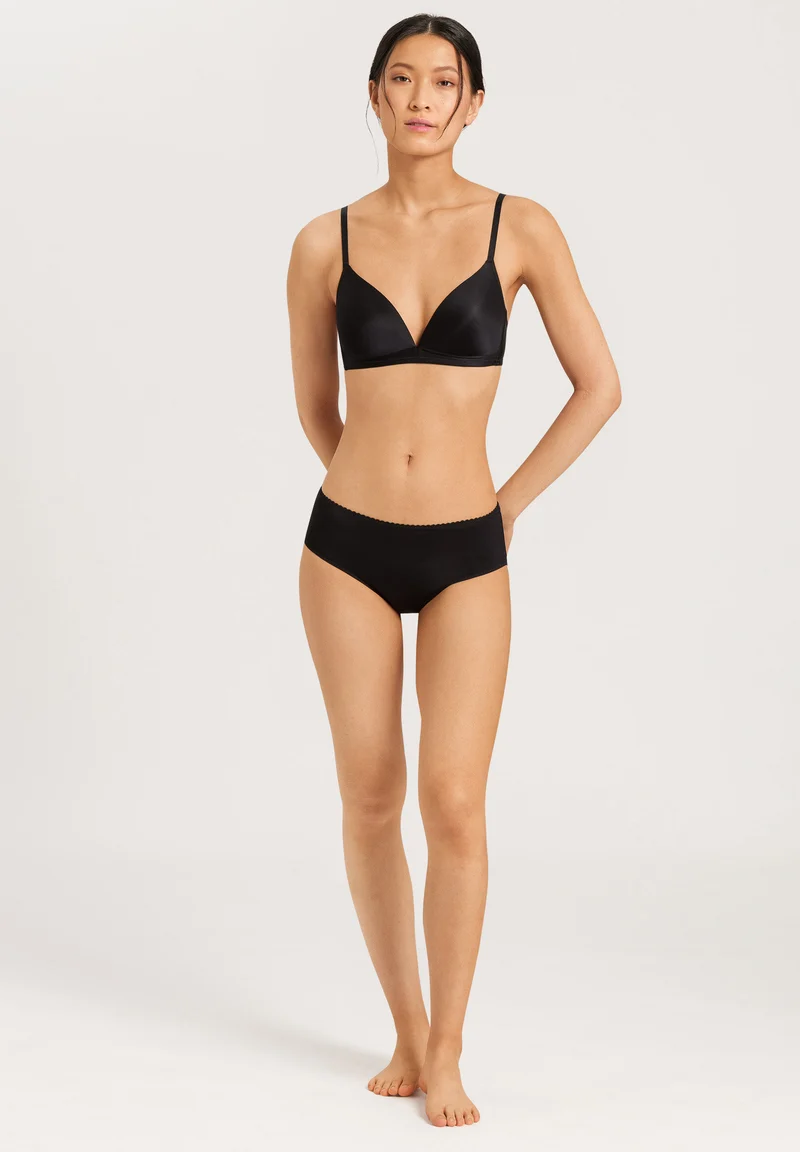 Satin Deluxe Light Padded Soft Cup Bra | black 071071-070019