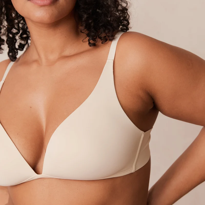Light Non-Wired Plunge T-Shirt Bra - Latte