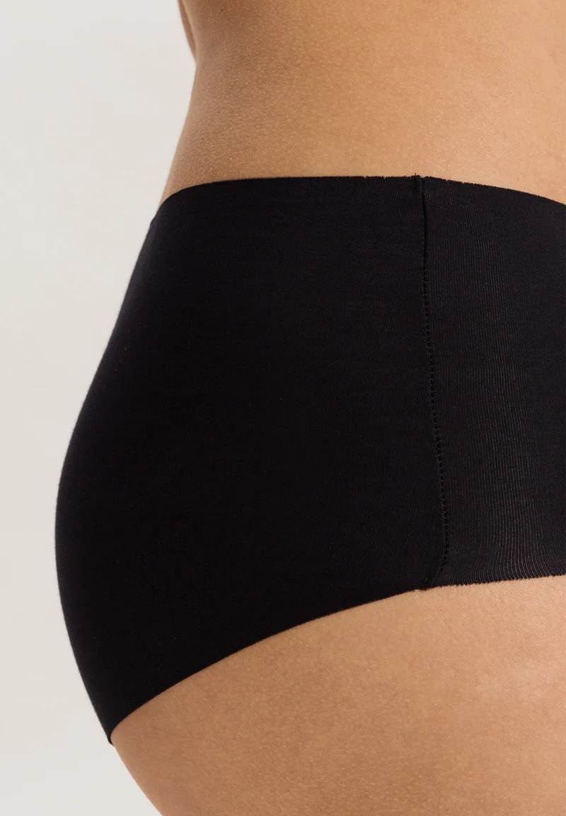 Invisible Cotton Maxi Briefs | black 071244-070019