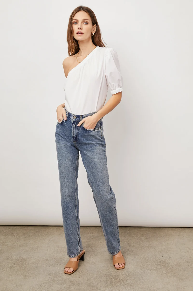 Jayla White Top