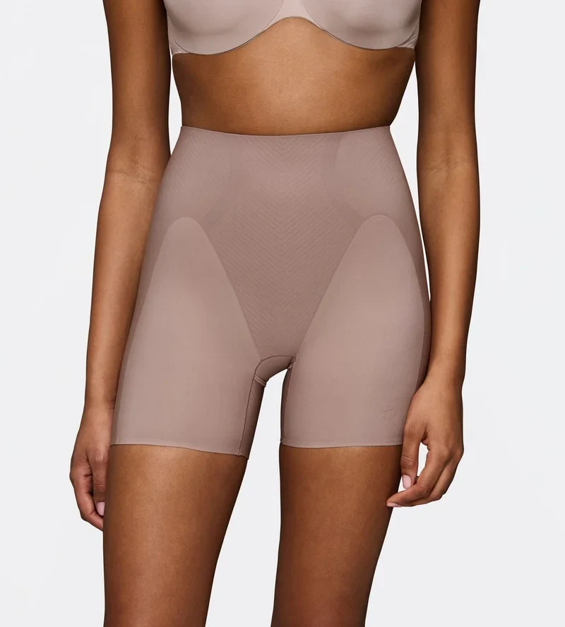 Triumph – Body Make-Up Essentials Illusion Curve High Waist Short Chocolate Mousse