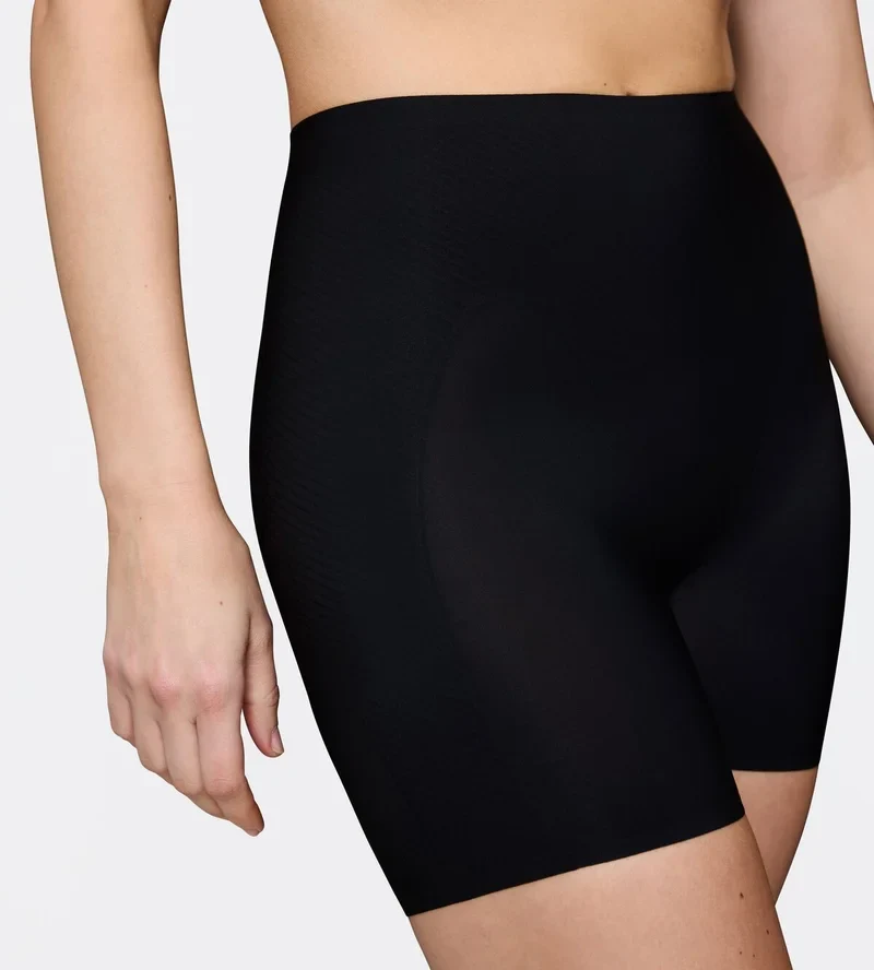 Triumph – Body Make-Up Essentials Illusion Curve High Waist Short Schwarz