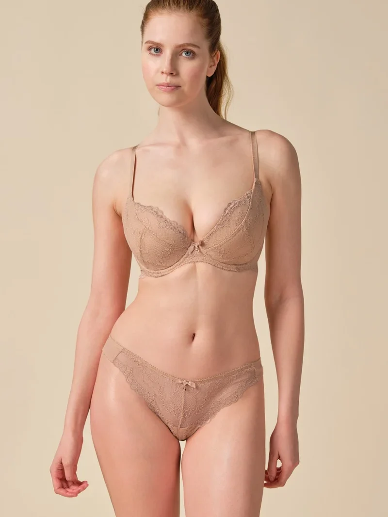 Gossard - Superboost Spitzen-Tanga Beige