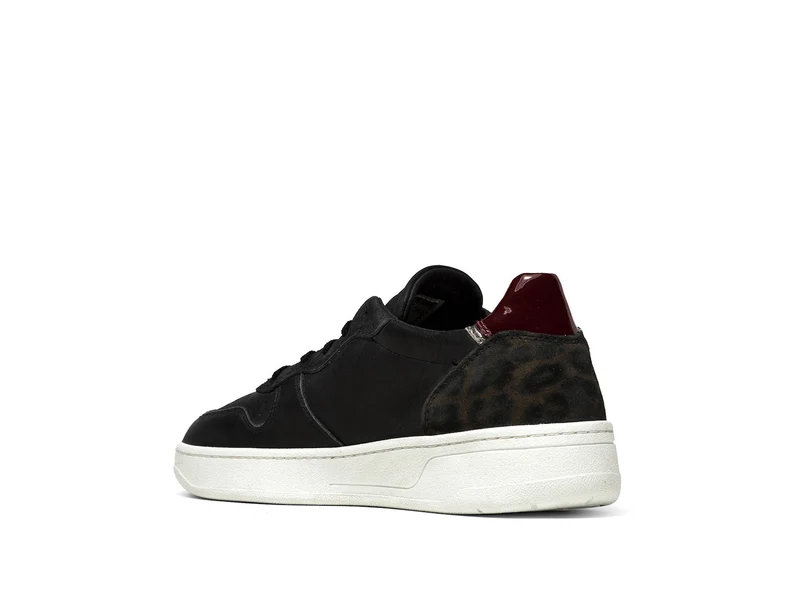 Court Black Leopard Trainer