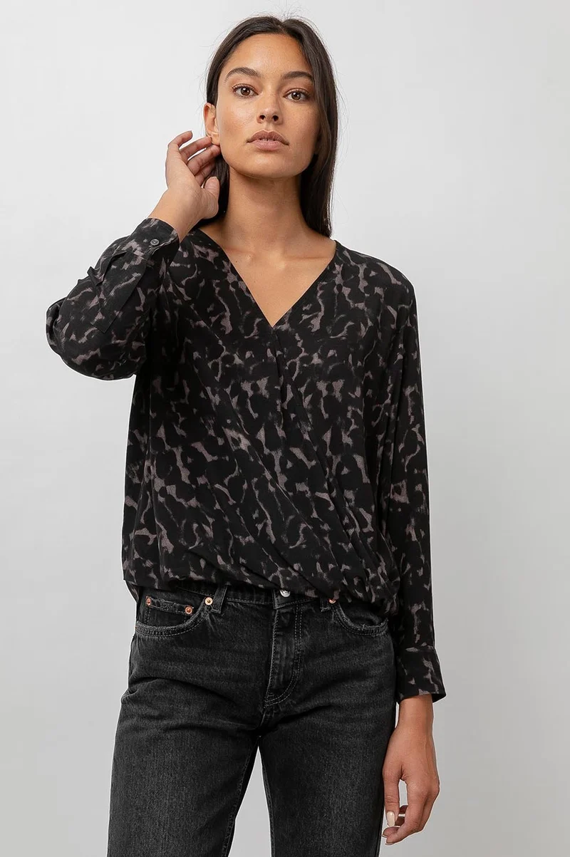 Hillary Diffused Cheetah Top