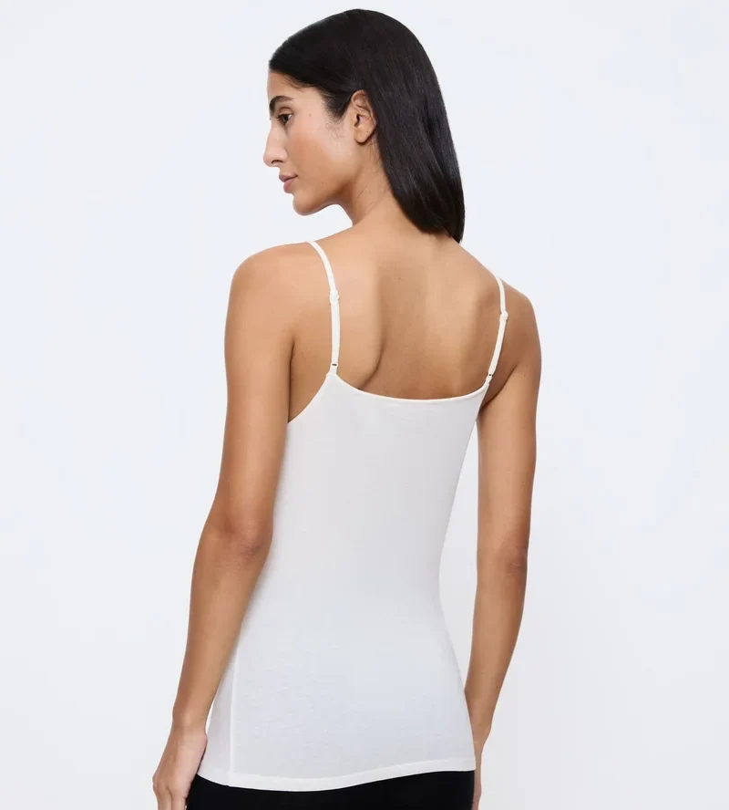 Triumph – Beauty Layers Spaghetti Top aus Wolle, Ecru-Weiß