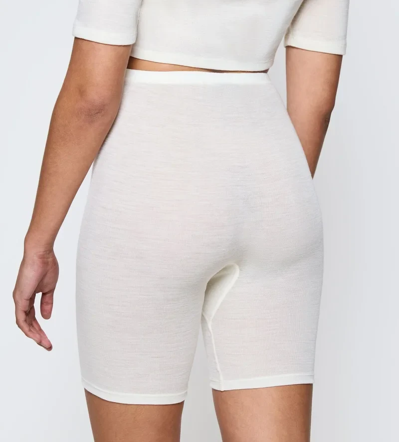 Triumph – Beauty Layers Shorts aus Wolle, Ecru-Weiß