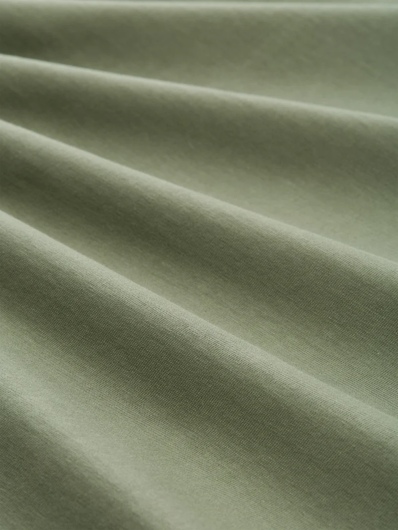 Relaxed Fit T-Shirt mit Rippbündchen
