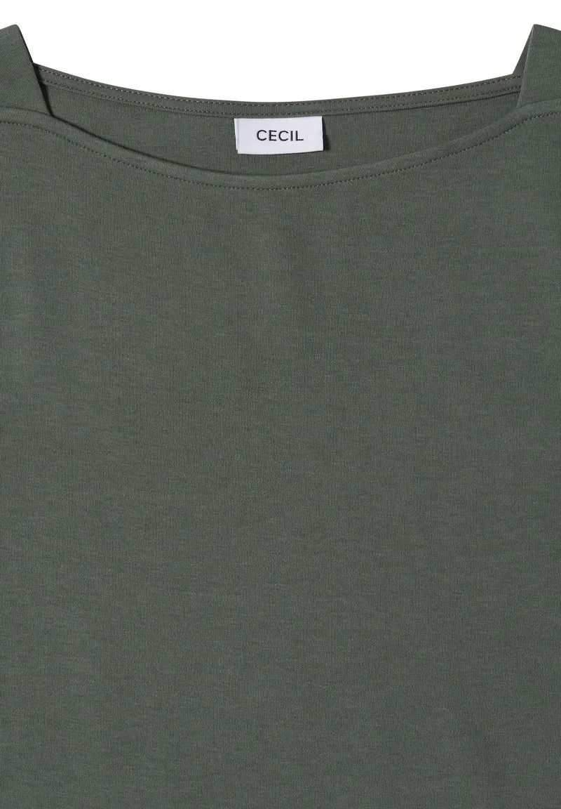 Basic Shirt mit U-Boot-Ausschnitt