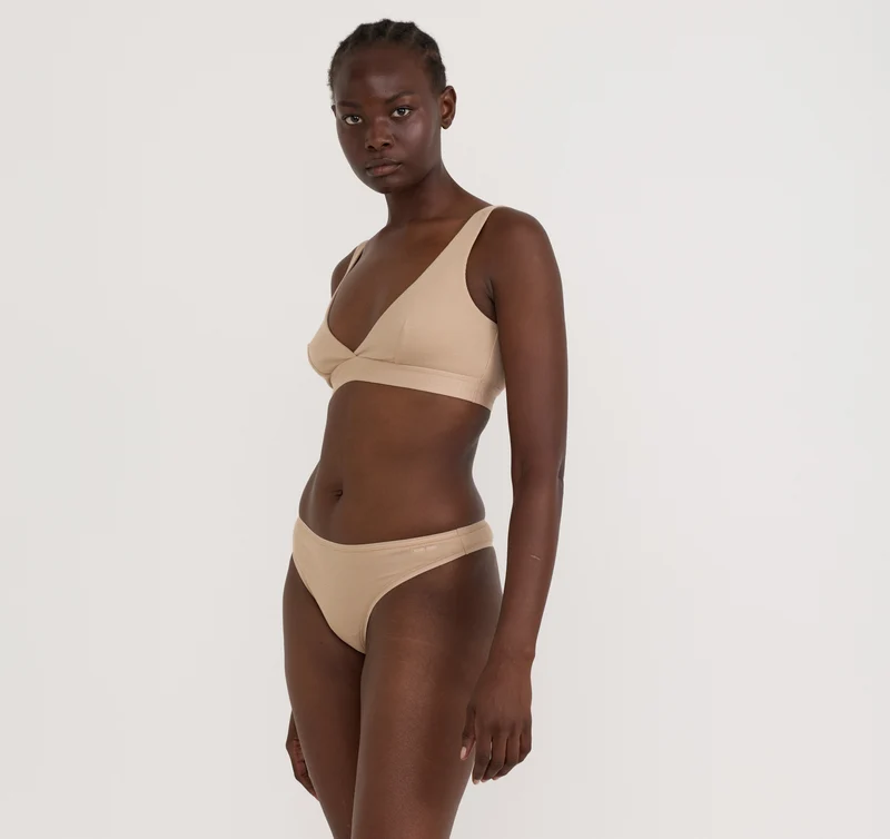 Core Rib Plunge Bralette