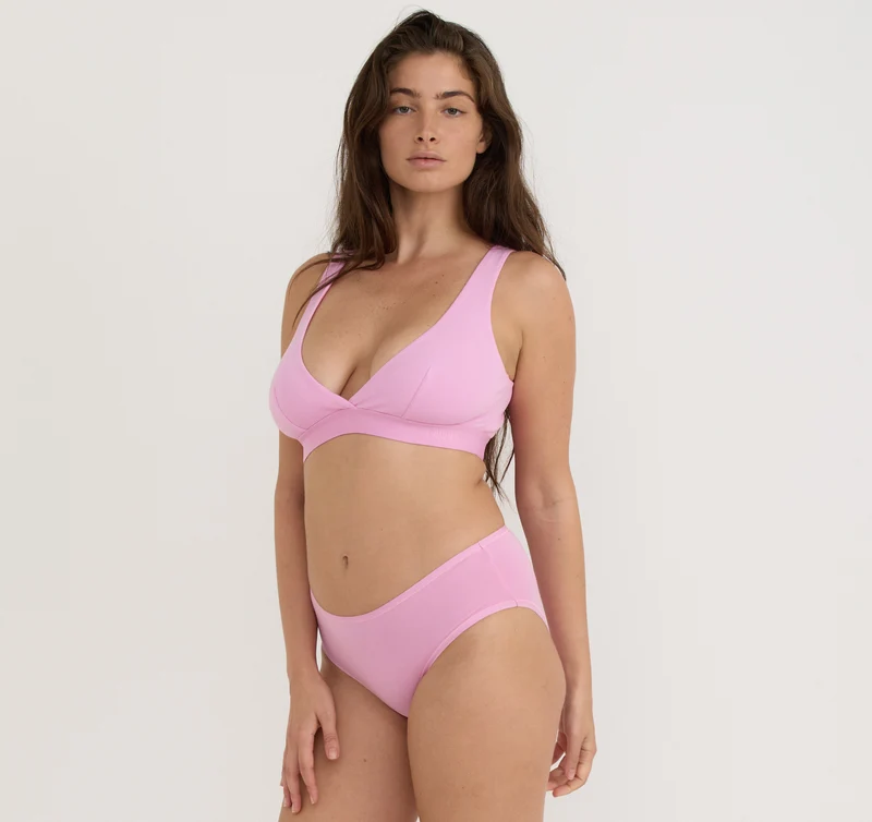 Core Rib Plunge Bralette