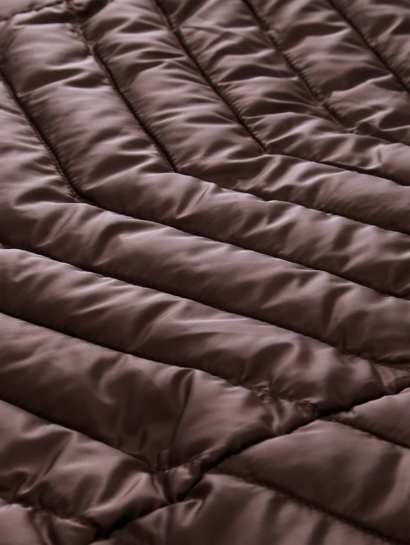 Lightweight Steppjacke mit Kapuze