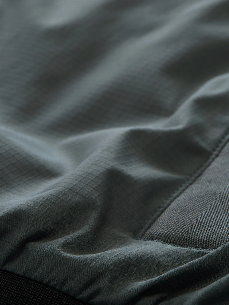 Blouson Jacke mit verstaubarer Kapuze