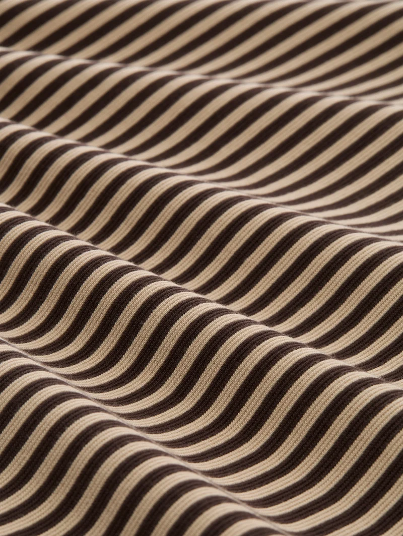 Langarmshirt mit Knopf-Details