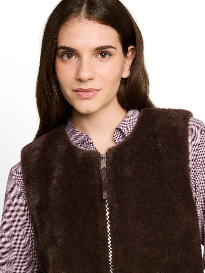 Fake-Fur Weste mit Taschen