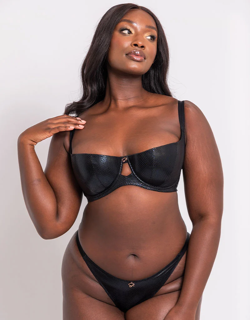 Scantilly Serpent Thong Black