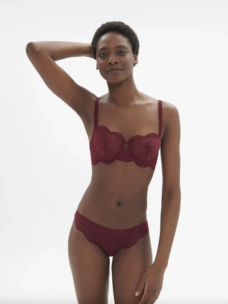 Simone Perele - Karma Demi Cup BH Spinellrot