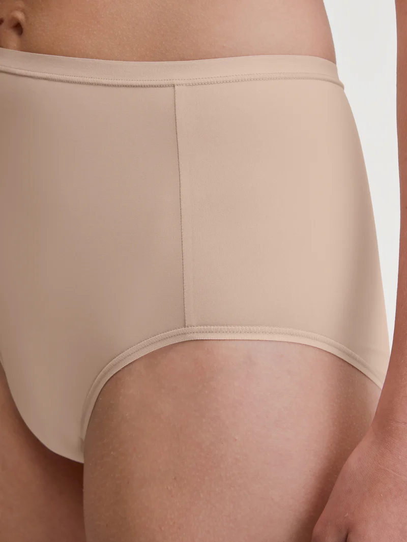 WOMEN Brief
