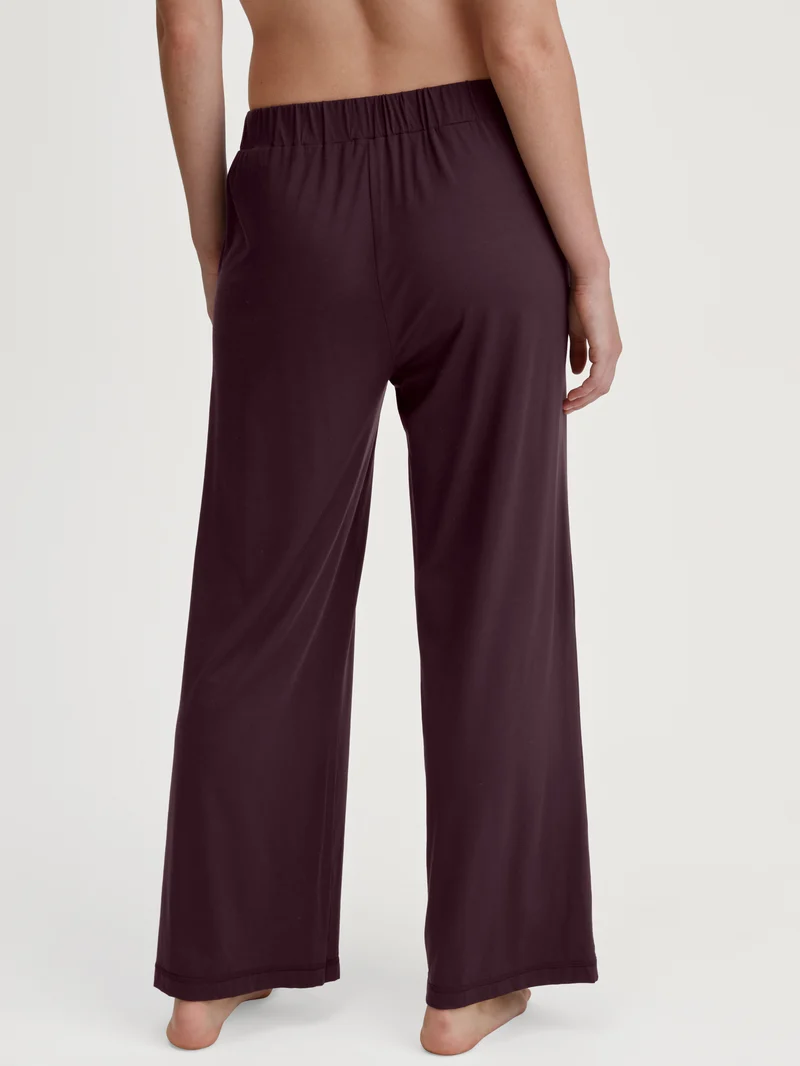 WOMEN Pants