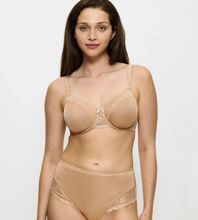 Triumph - Ladyform Minimiser-BH mit vorgeformten Cups für glatte Haut