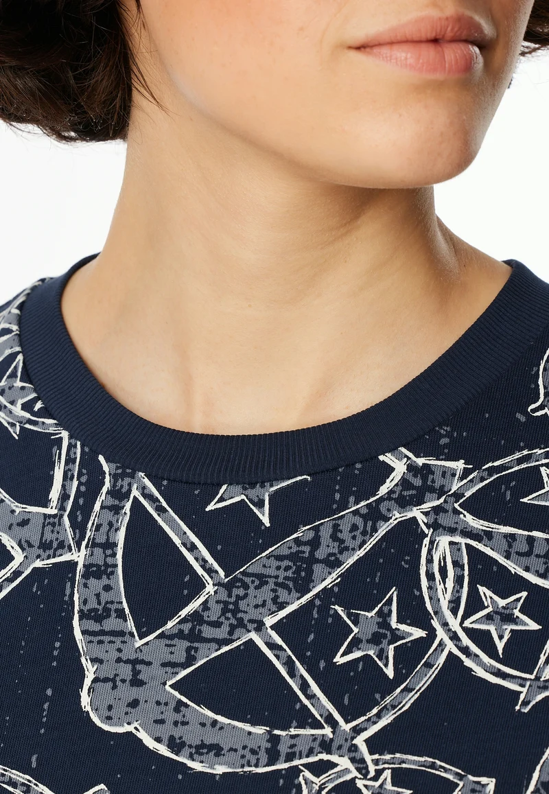 Shirt 1/2
